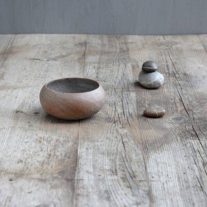 zen design SHELL BOWL. clay & wood studio